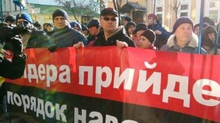 Нацисты призвали ловить «неугодных» по всей Украине и менять на пленных Нацисты призвали ловить «неугодных» по всей Украине и менять на пленных