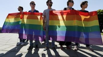 Украина: против геев кишка тонка