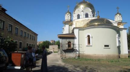 Донецк. Храм на территории войны Донецк. Храм на территории войны