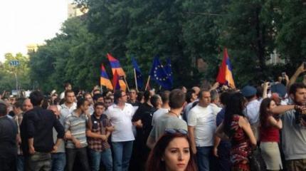 «Армянский фронт» открывают против России вслед за «украинским» «Армянский фронт» открывают против России вслед за «украинским»