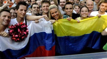 Украинцы рвутся служить России Украинцы рвутся служить России