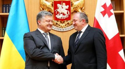 Порошенко собирает против Москвы постсоветскую коалицию Порошенко собирает против Москвы постсоветскую коалицию