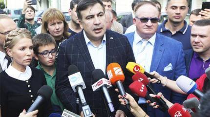 Саакашвили отвесил Порошенко звонкую пощечину Саакашвили отвесил Порошенко звонкую пощечину