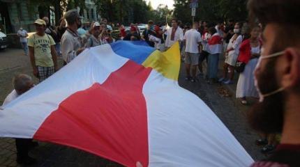 Зачем Украина вмешивается в ситуацию в Белоруссии