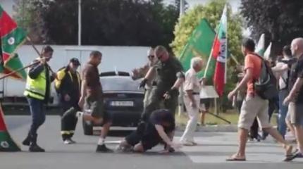 В Болгарии избили украинцев, вышедших протестовать против Ночных волков В Болгарии избили украинцев, вышедших протестовать против Ночных волков