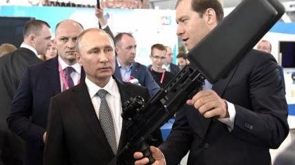 Проект «ЗЗ». Новый маккартизм против длинной руки Путина Проект «ЗЗ». Новый маккартизм против длинной руки Путина