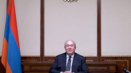 В прессе Армении президента страны назвали «бутафорским» В прессе Армении президента страны назвали «бутафорским»