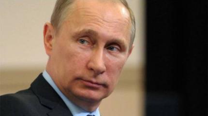 Человеком года могут стать Путин, утонувший мальчик-беженец и глава ИГИЛ Человеком года могут стать Путин, утонувший мальчик-беженец и глава ИГИЛ