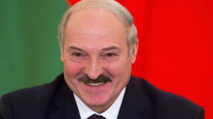 Ровно через год белорусскому президенту вновь придется доказывать избирателям свою исключительность Ровно через год белорусскому президенту вновь придется доказывать избирателям свою исключительность