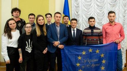 Владимир Олейник: Зеленский не признается что он игнорировал Майдан Владимир Олейник: Зеленский не признается что он игнорировал Майдан