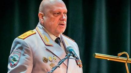 Генерал ФСБ Михайлов объяснил, почему полицейские в США встают на колени Генерал ФСБ Михайлов объяснил, почему полицейские в США встают на колени