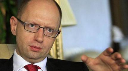 Украина и право: Яценюк заявляет об иске, но не знает, куда и зачем Украина и право: Яценюк заявляет об иске, но не знает, куда и зачем