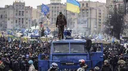 Киевские гуляния - сто тысяч боевиков готовы взорвать столицу