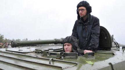 Топ-10 проектов и заявлений, которыми прославился Арсений Яценюк Топ-10 проектов и заявлений, которыми прославился Арсений Яценюк