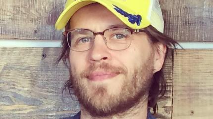 Американец Алекс Ладов: Украина – ненастоящая страна, это часть России Американец Алекс Ладов: Украина – ненастоящая страна, это часть России