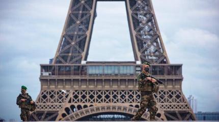 Гражданская война стучится в дверь Франции Гражданская война стучится в дверь Франции