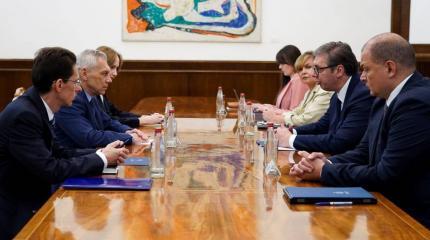 Вучич обсудил ситуацию в Косово с послом РФ Вучич обсудил ситуацию в Косово с послом РФ