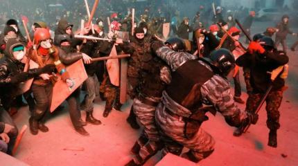 Технологии госпереворотов: миф о «ненасильственном» сопротивлении Технологии госпереворотов: миф о «ненасильственном» сопротивлении