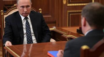 Путин ищет преемника, который будет ошибаться меньше Медведева