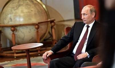 Путин опоздал на встречу с Меркель Путин опоздал на встречу с Меркель