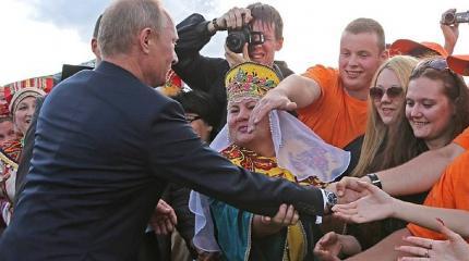 Выборы в Госдуму: немецкие комментаторы сочли россиян бедными, но не продажными Выборы в Госдуму: немецкие комментаторы сочли россиян бедными, но не продажными
