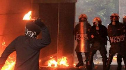 Греция: Анархисты объявили властям войну Греция: Анархисты объявили властям войну