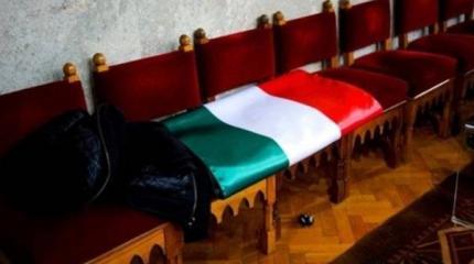 Украина топит Венгрию Украина топит Венгрию