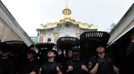 Украина Майдана продолжает гонения на православных христиан Украина Майдана продолжает гонения на православных христиан