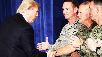 Мировой жандарм продолжает службу: почему Трамп предал американцев? Мировой жандарм продолжает службу: почему Трамп предал американцев?