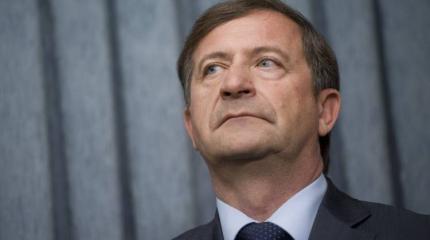 Карл Эрьявец подтвердил, что Словения подумывает поставить забор на границе Карл Эрьявец подтвердил, что Словения подумывает поставить забор на границе