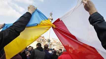 Разорвали… В двадцать пятый раз… Разорвали… В двадцать пятый раз…