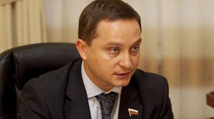 Экс-депутат ЛДПР Худяков предложил русским «Достойную жизнь» Экс-депутат ЛДПР Худяков предложил русским «Достойную жизнь»