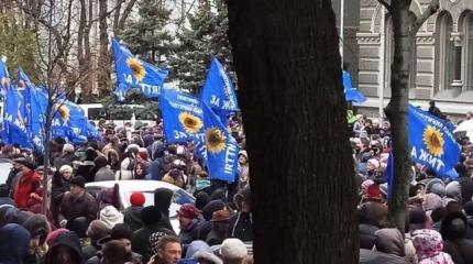 "Блок Петра Порошенко" обнародовал заявление о происках "пятой колонны" "Блок Петра Порошенко" обнародовал заявление о происках "пятой колонны"