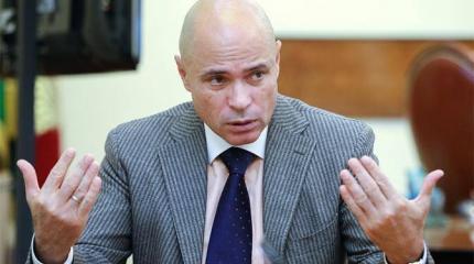Что у других на уме, то у Артамонова на языке Что у других на уме, то у Артамонова на языке