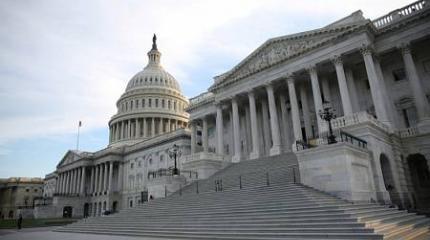 США пытаются столкнуть Путина с олигархами