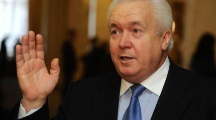 Олейник: Для Порошенко главное - продать свои тортики Олейник: Для Порошенко главное - продать свои тортики