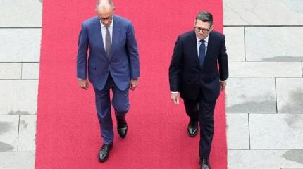 Алтай сделал бы из канцлера Мерца нормального человека