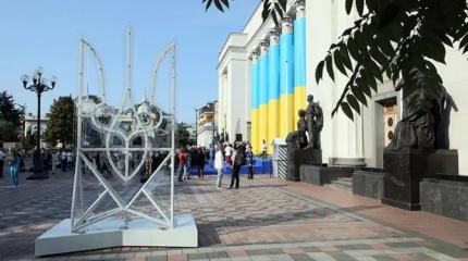 Кому решать, кто Зеленского заменит? Лукашенко сказал — кому