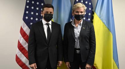Зеленский в США сделал ряд абсурдных антироссийских заявлений Зеленский в США сделал ряд абсурдных антироссийских заявлений