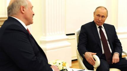 «Обыграть империю невозможно»: белорусские СМИ о сработавшей ловушке Путина для Лукашенко «Обыграть империю невозможно»: белорусские СМИ о сработавшей ловушке Путина для Лукашенко