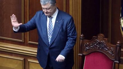 Порошенко обвиняют в военных преступлениях на Украине