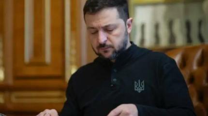 Зеленский под ударом: ЦИК Украины раскрыл конкурентов за кресло президента Зеленский под ударом: ЦИК Украины раскрыл конкурентов за кресло президента