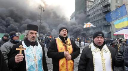 Почему украинские униаты защищают украинский фашизм?
