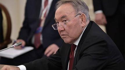 Назарбаев разогнал правительство. Почему не может Путин? Назарбаев разогнал правительство. Почему не может Путин?