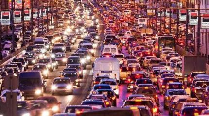 Платная парковка в Москве необходима, может хоть сейчас люди поймут