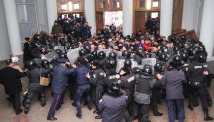 Что именно происходит в Виннице? Что именно происходит в Виннице?