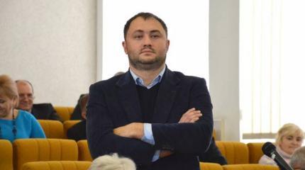 В Херсоне забросали яйцами депутата облсовета Невенчанного В Херсоне забросали яйцами депутата облсовета Невенчанного
