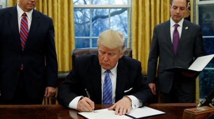Трамп накажет Киев за вмешательство в выборы США Трамп накажет Киев за вмешательство в выборы США