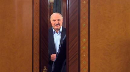 Смена правительства в Белоруссии: Лукашенко предотвратил "заговор банкиров" Смена правительства в Белоруссии: Лукашенко предотвратил "заговор банкиров"