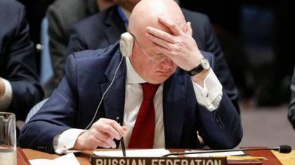 Истерия и русофобия Запада: прыжок в кроличью нору Истерия и русофобия Запада: прыжок в кроличью нору